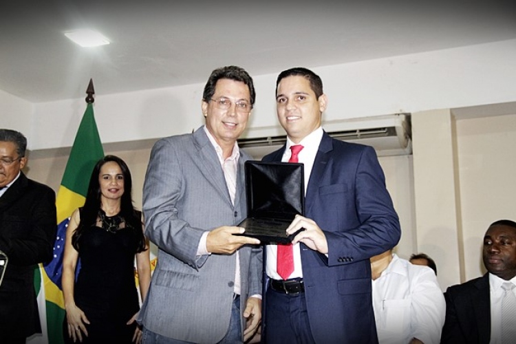 Lideranças políticas de MT prestigiam posse de Piovezan na UCMMAT
