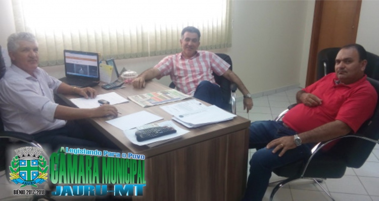 Prefeito Pedro Ferreira visita a Câmara de Jauru